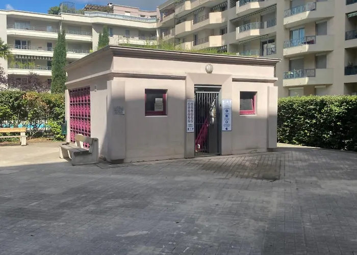 Super T2 Avec Piscine Lyon 3Eme